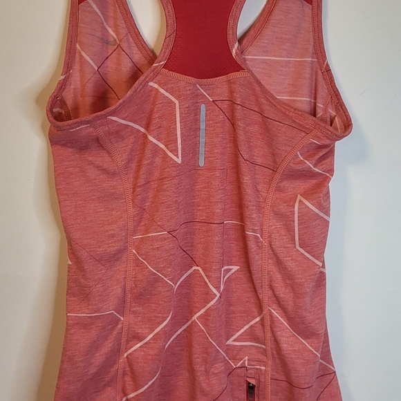 Nike Dri-fit running tank with key pocket - Picture 6 of 8